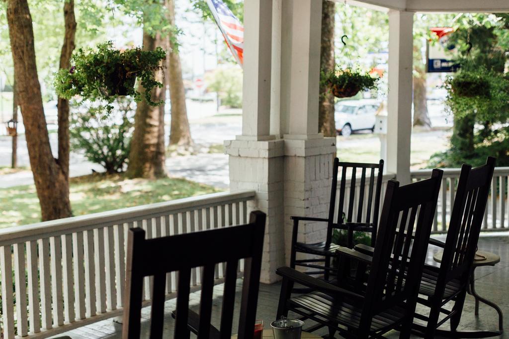 The Charleston Inn Hendersonville Nc 외부 사진