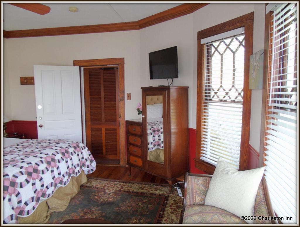 The Charleston Inn Hendersonville Nc 외부 사진