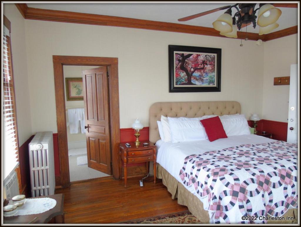 The Charleston Inn Hendersonville Nc 외부 사진