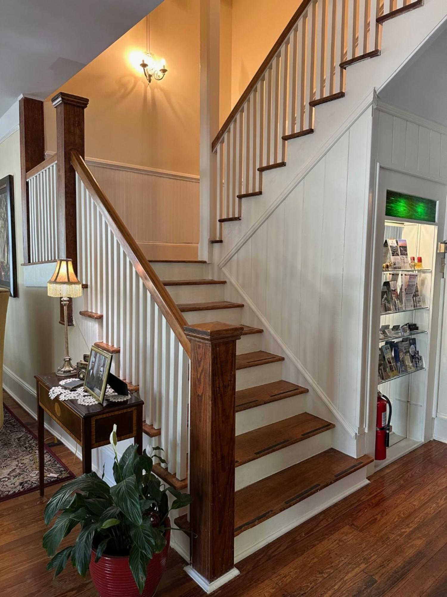 The Charleston Inn Hendersonville Nc 외부 사진