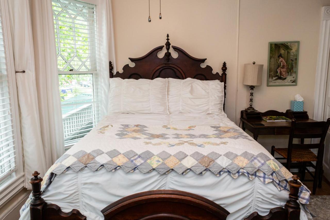 The Charleston Inn Hendersonville Nc 외부 사진